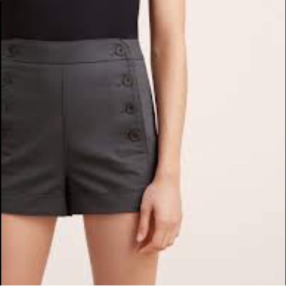 Aritzia Talula Shorts
